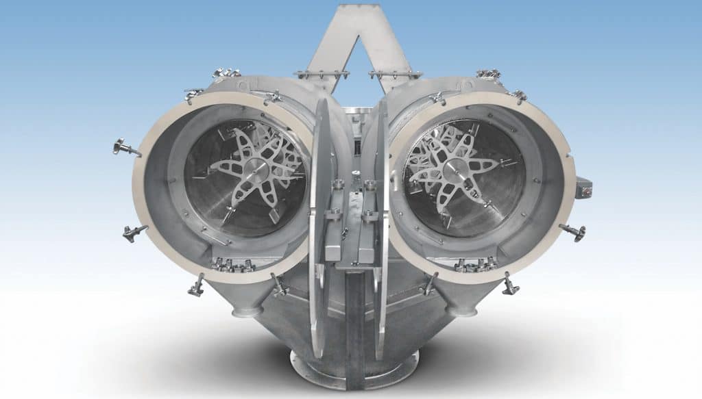 Each screening chamber of the Quick-Clean design features a cantilevered shaft with no end bearing on the hinged end plate, allowing the screen cylinder and paddle assembly to slide freely from the shaft end for rapid screen changes, cleaning and inspection.