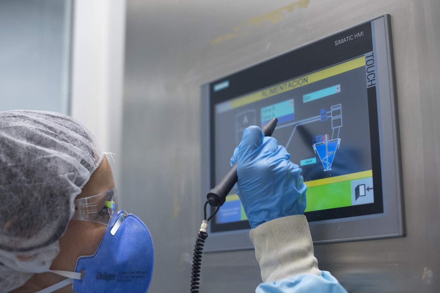 Tradichem uses Piab’s vacuum conveyor to miniaturize active pharma ingredients