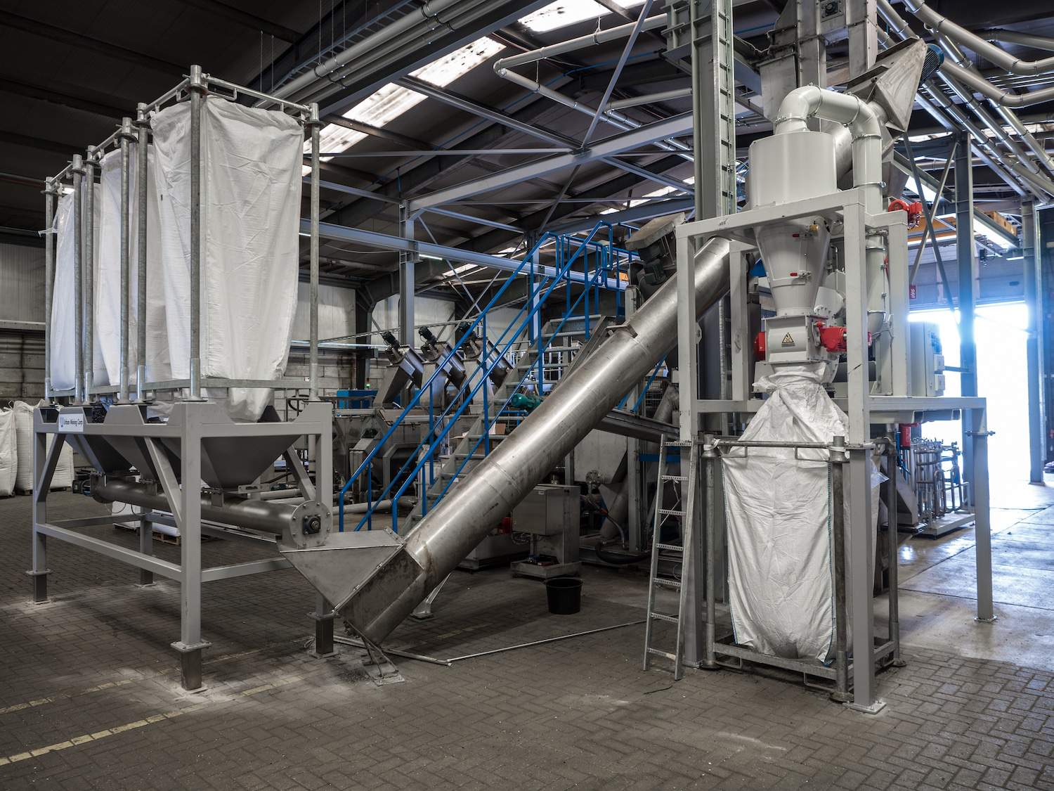 Powder and Bulk Handling Equipment Dry material handling components