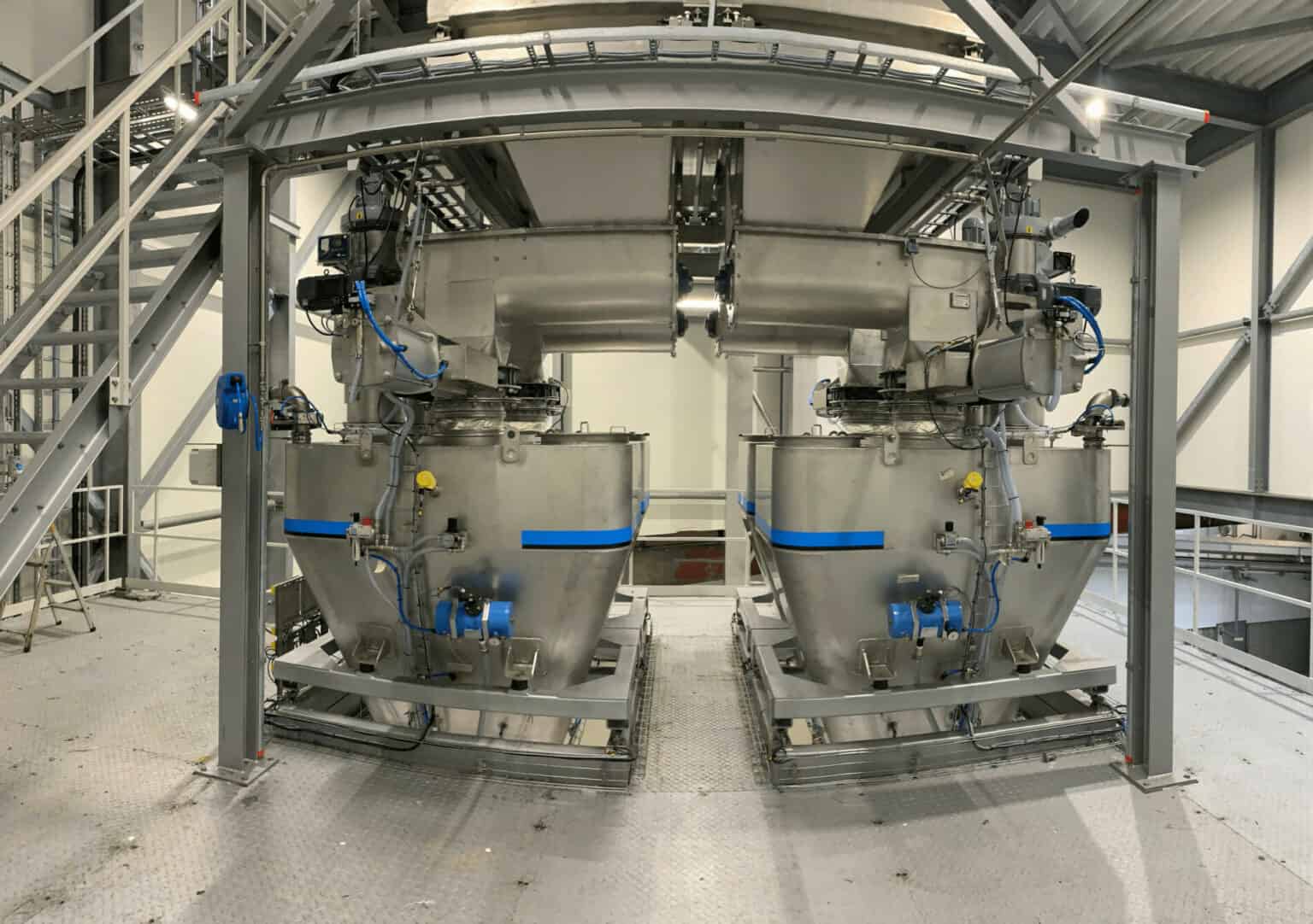 Feeding Mixers Unloading, Transfer, Storage and Dosing