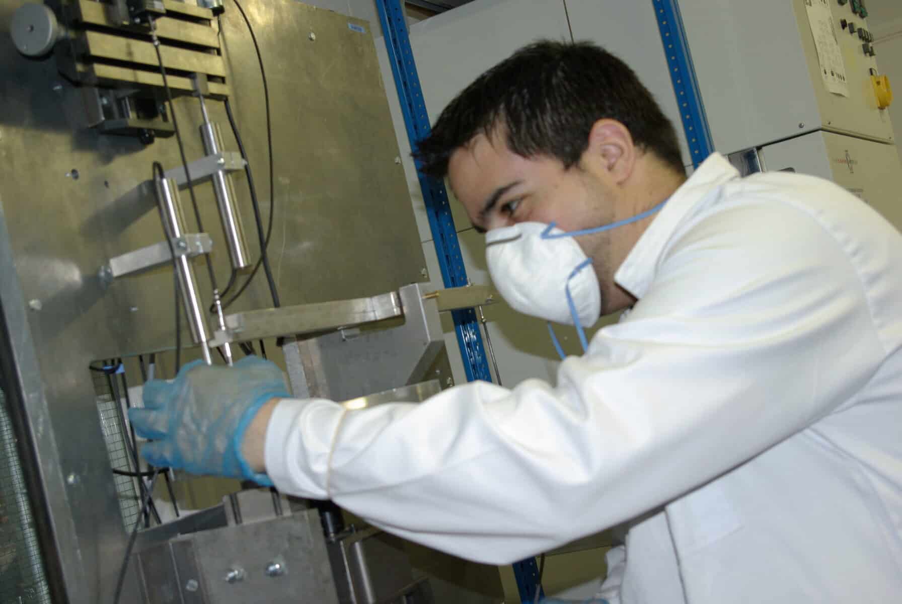 Storing and Handling Powders and Bulk Materials for the Pharma Industry