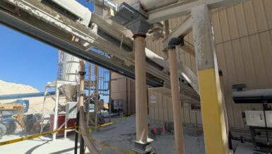 Maintenance Gate & Titan Slide Gate Handling Bentonite Used in Cat Litter Production